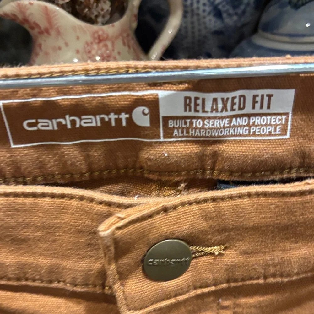 Carhartt Relaxed Fit Size 8 Short EUC - Picture 4 of 10